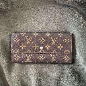 Louis Vuitton Monogram Sarah Long Wallet